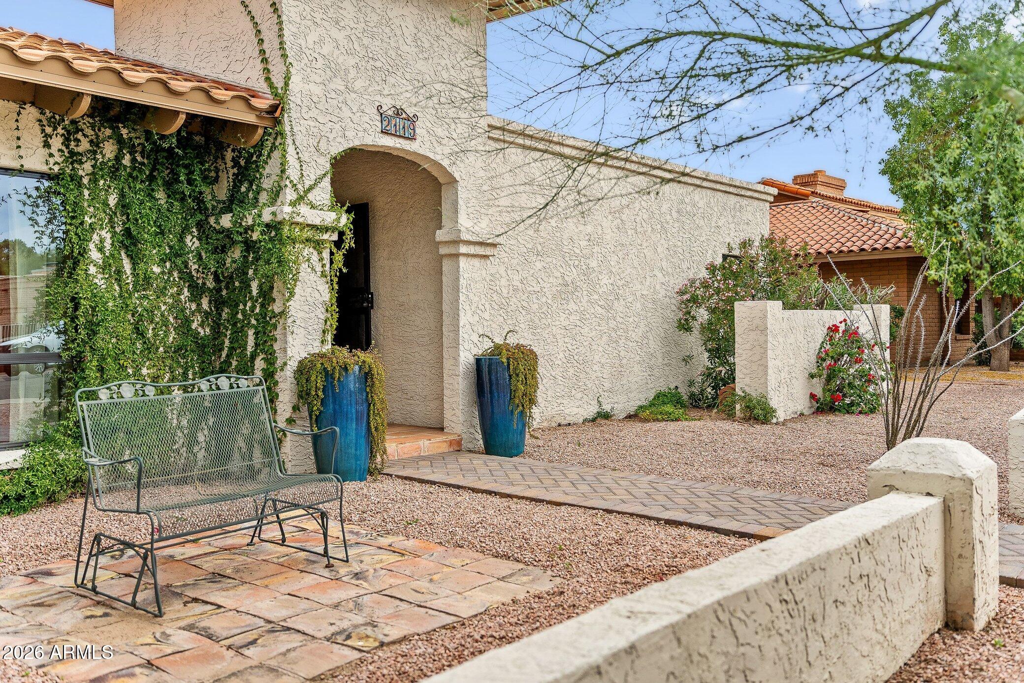 2119 E VAUGHN Street