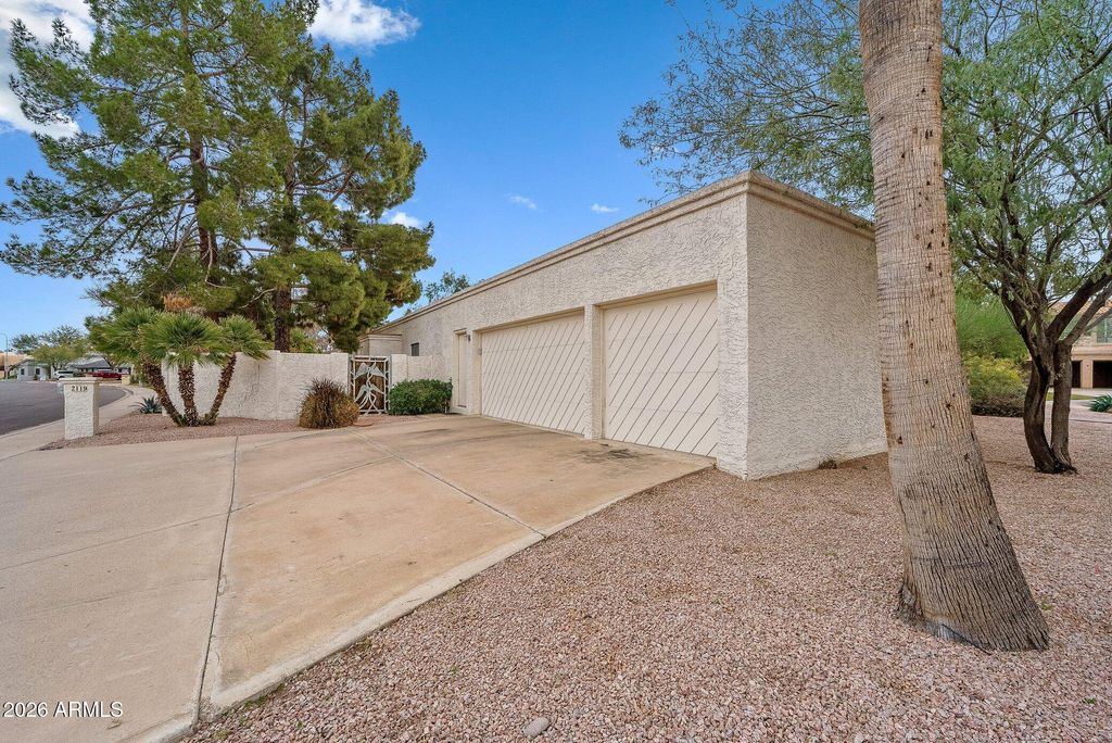 Photo of 2119 E Vaughn Street, Tempe, AZ 85283 (MLS # 6976061)