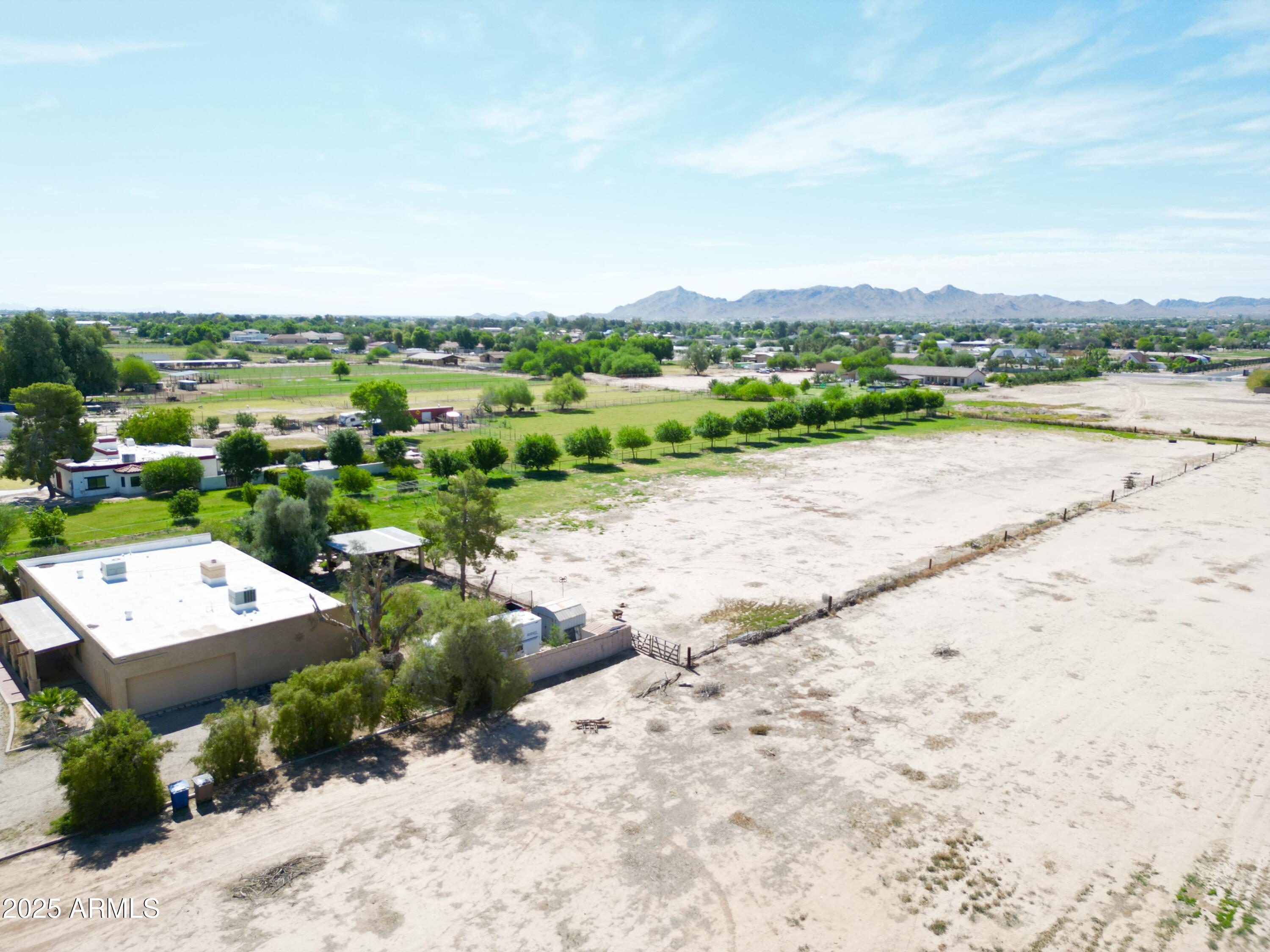 18423 E VIA DEL ORO -- 48