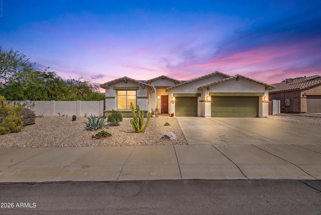 Photo of 10135 S 185th Avenue, Goodyear, AZ 85338 (MLS # 7083935)