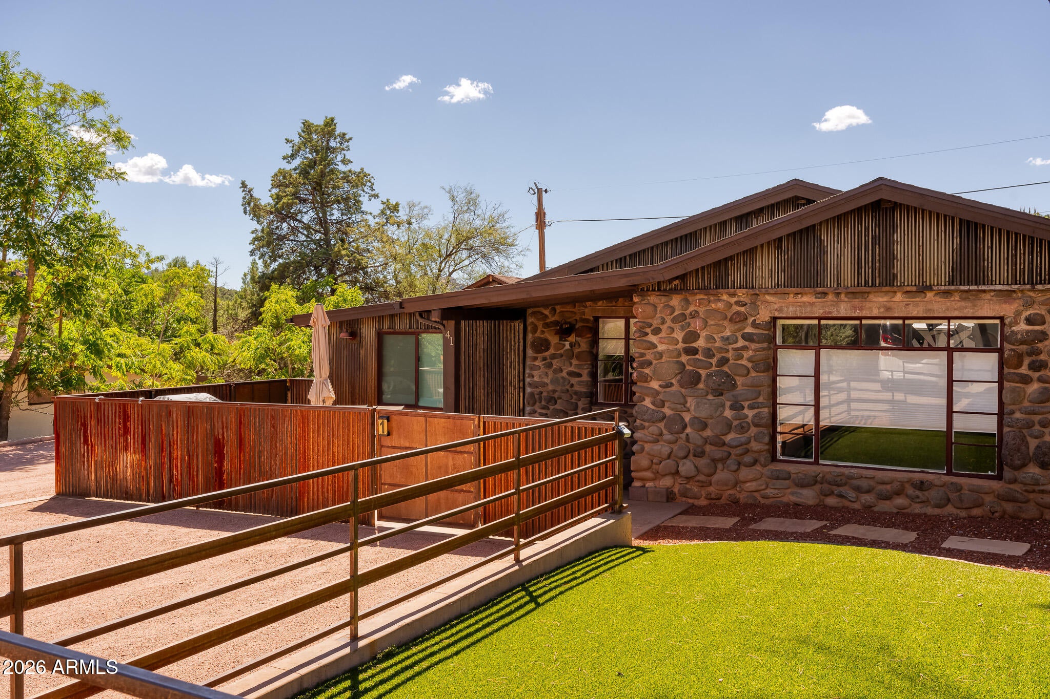 41 ROADRUNNER Lane