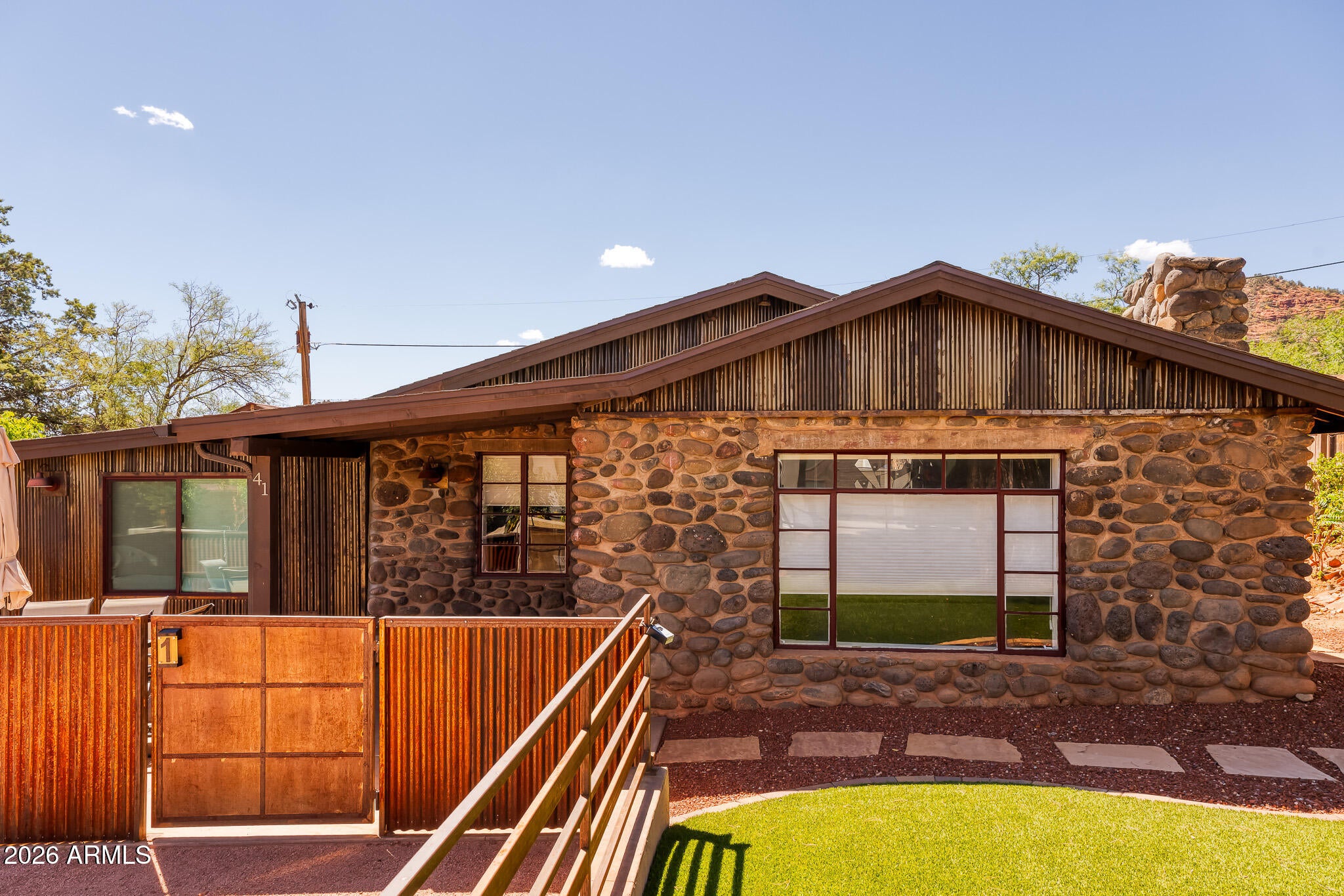 41 ROADRUNNER Lane