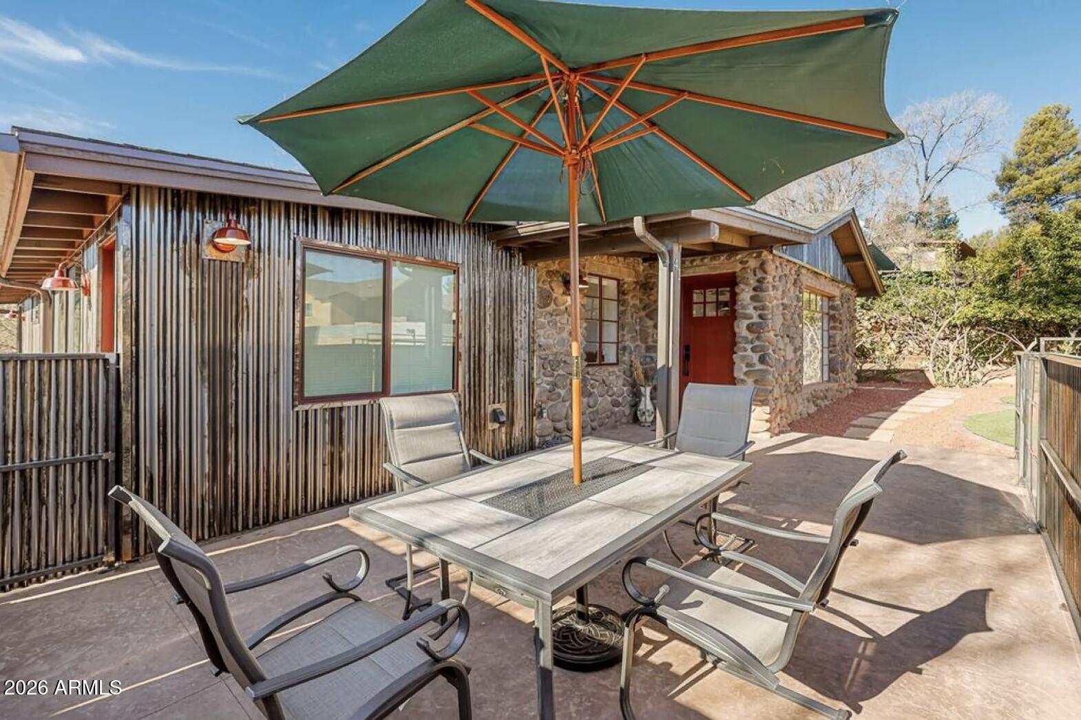 41 ROADRUNNER Lane