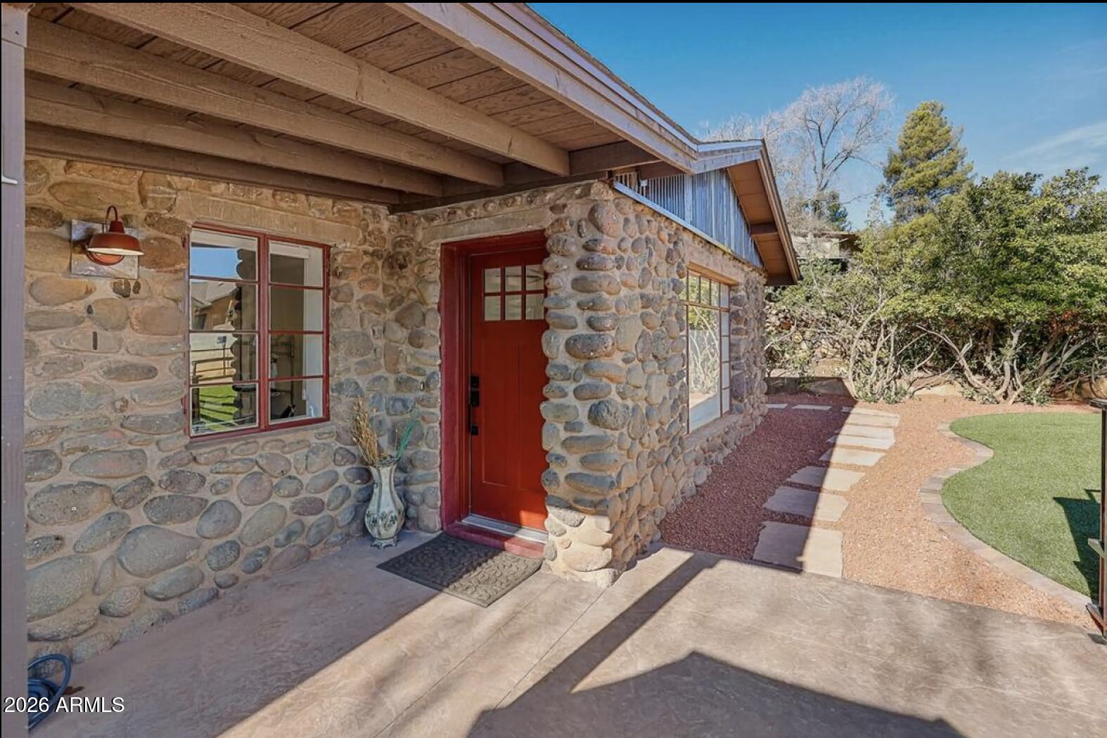41 ROADRUNNER Lane