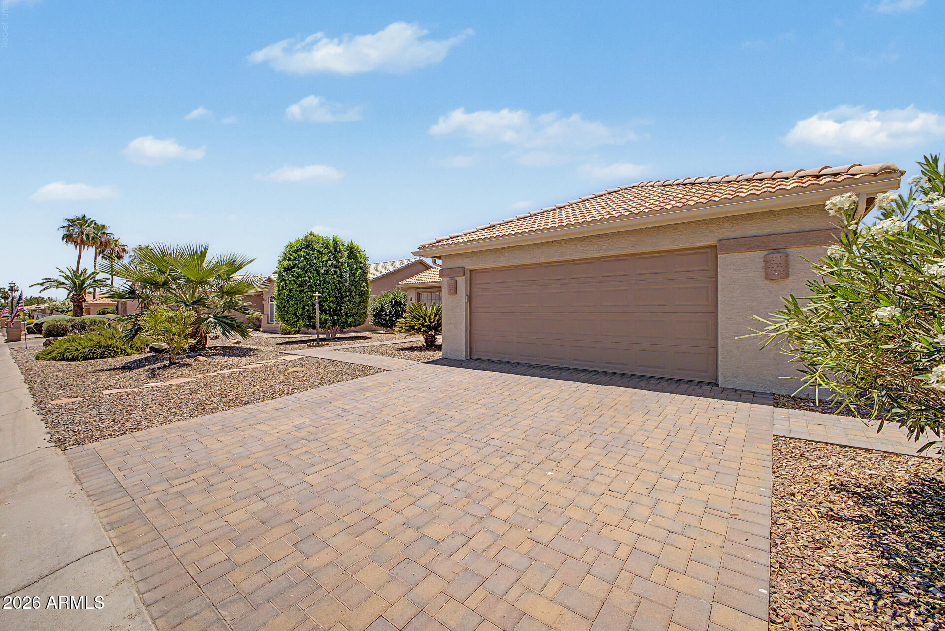 8939 E NACOMA Drive