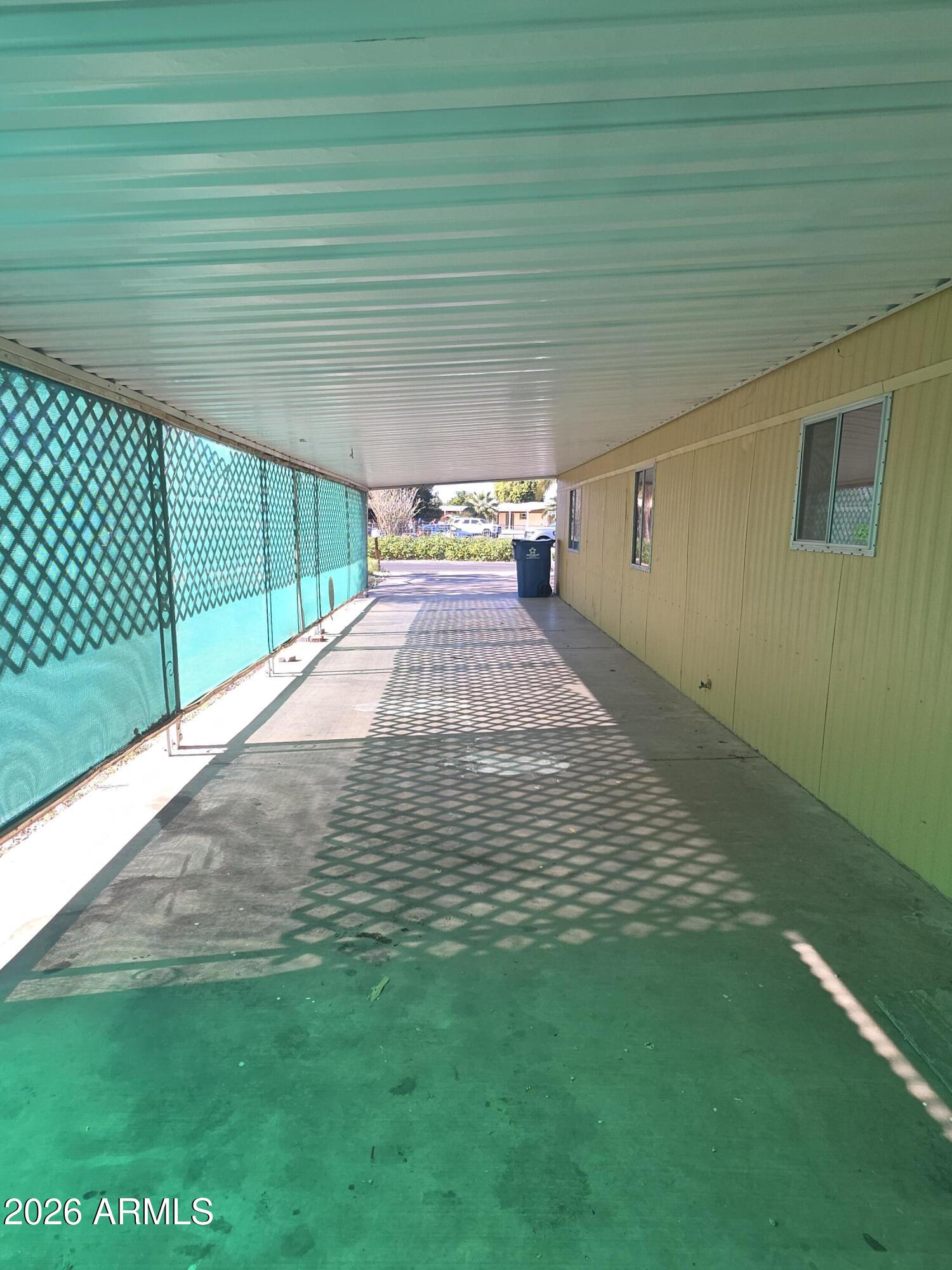 869 S ESPERANZA Avenue