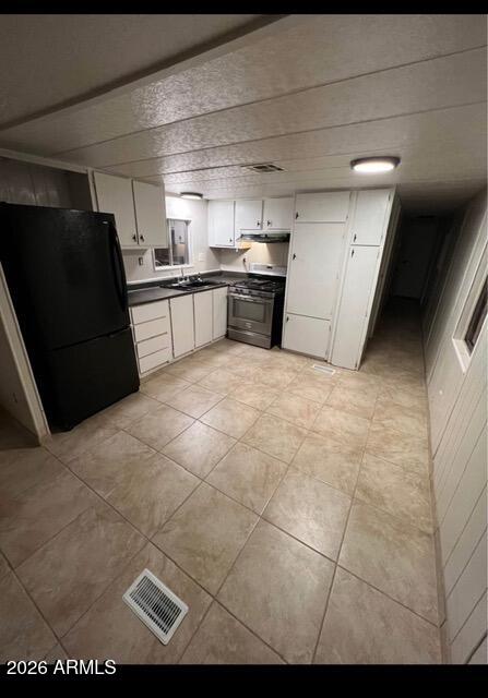 869 S ESPERANZA Avenue