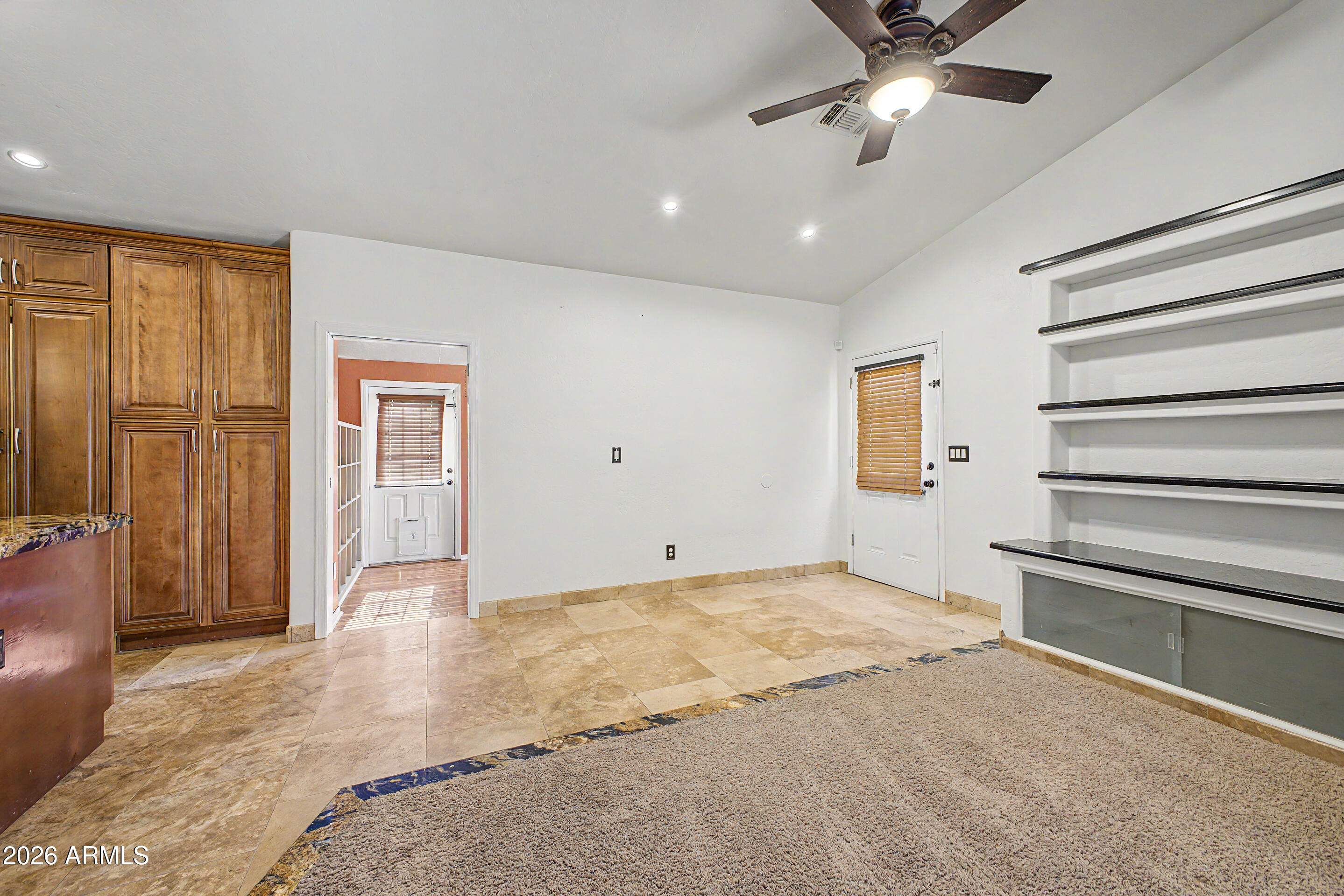SIRRINE ESTATES - Residential