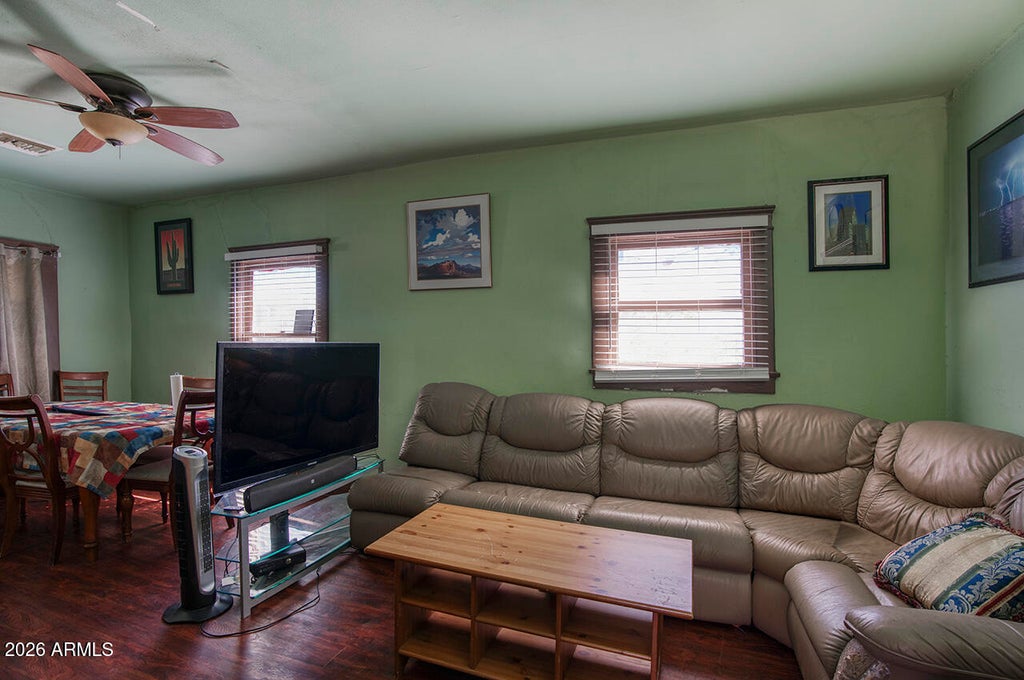 Photo of 2506 N 11th Street, Phoenix, AZ 85006 (MLS # 7094489)