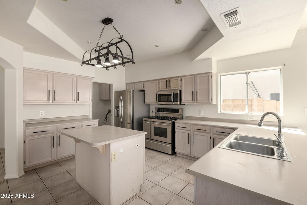 Photo of 11330 W Rosewood Drive, Avondale, AZ 85392 (MLS # 6994612)