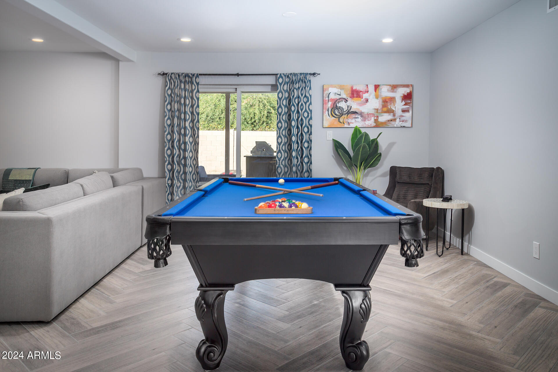 7532 E HAZELWOOD Street