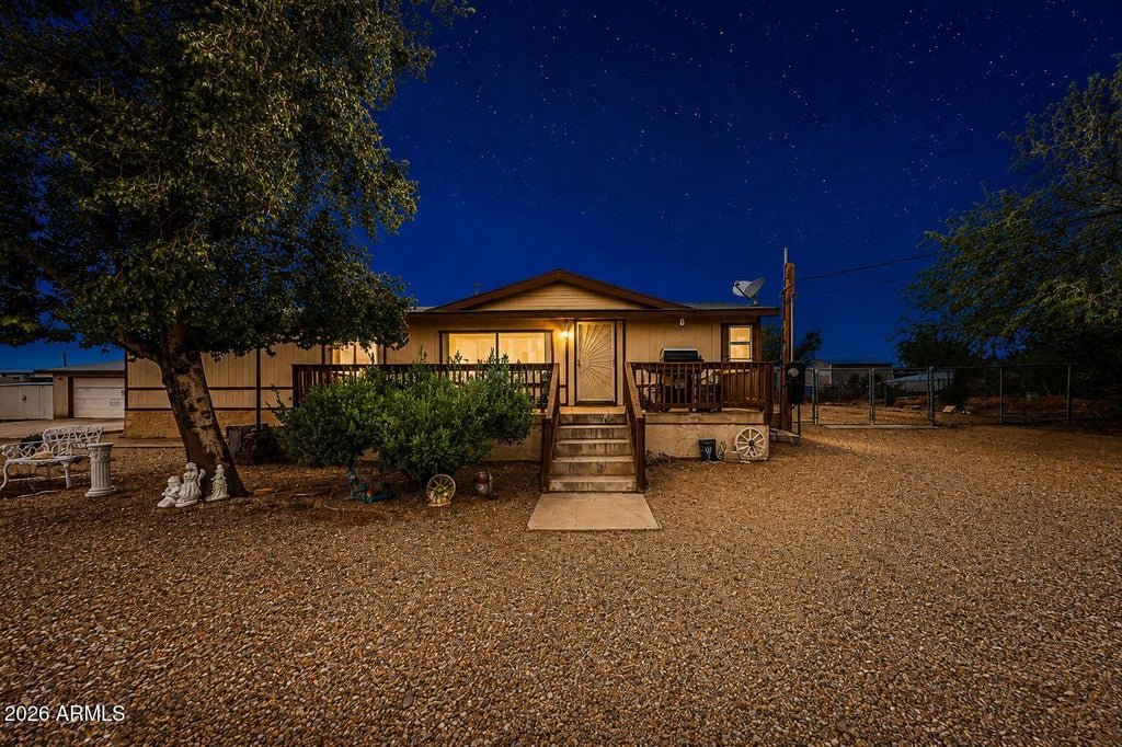 Photo of 880 E 4th Avenue, Apache Junction, AZ 85119 (MLS # 7036854)