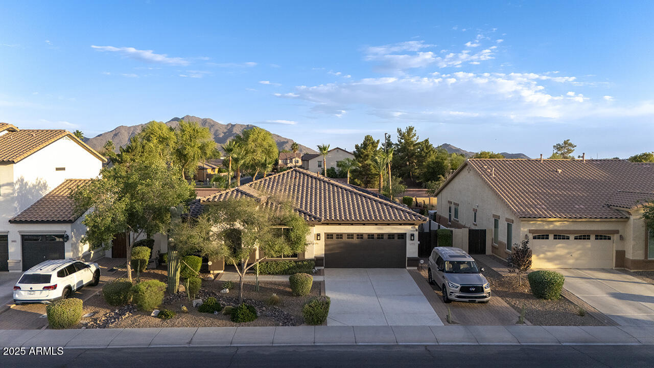 2991 E FANDANGO Drive