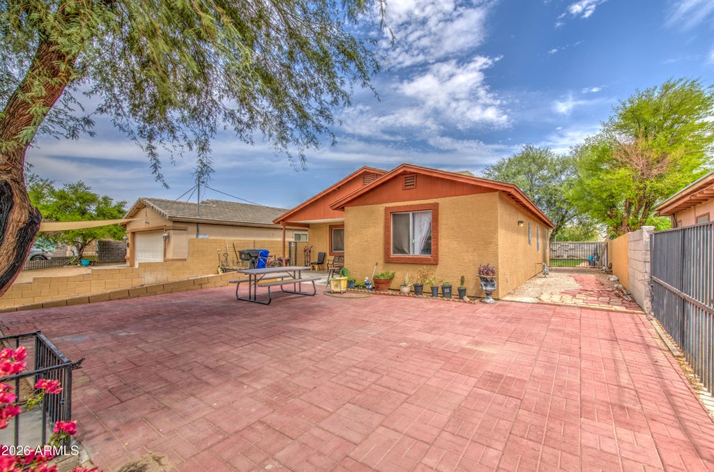 Photo of 425 S 7th Street, Avondale, AZ 85323 (MLS # 7037326)