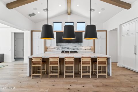 Photo of 5639 N 68th Place, Paradise Valley, AZ 85253 (MLS # 6979428)