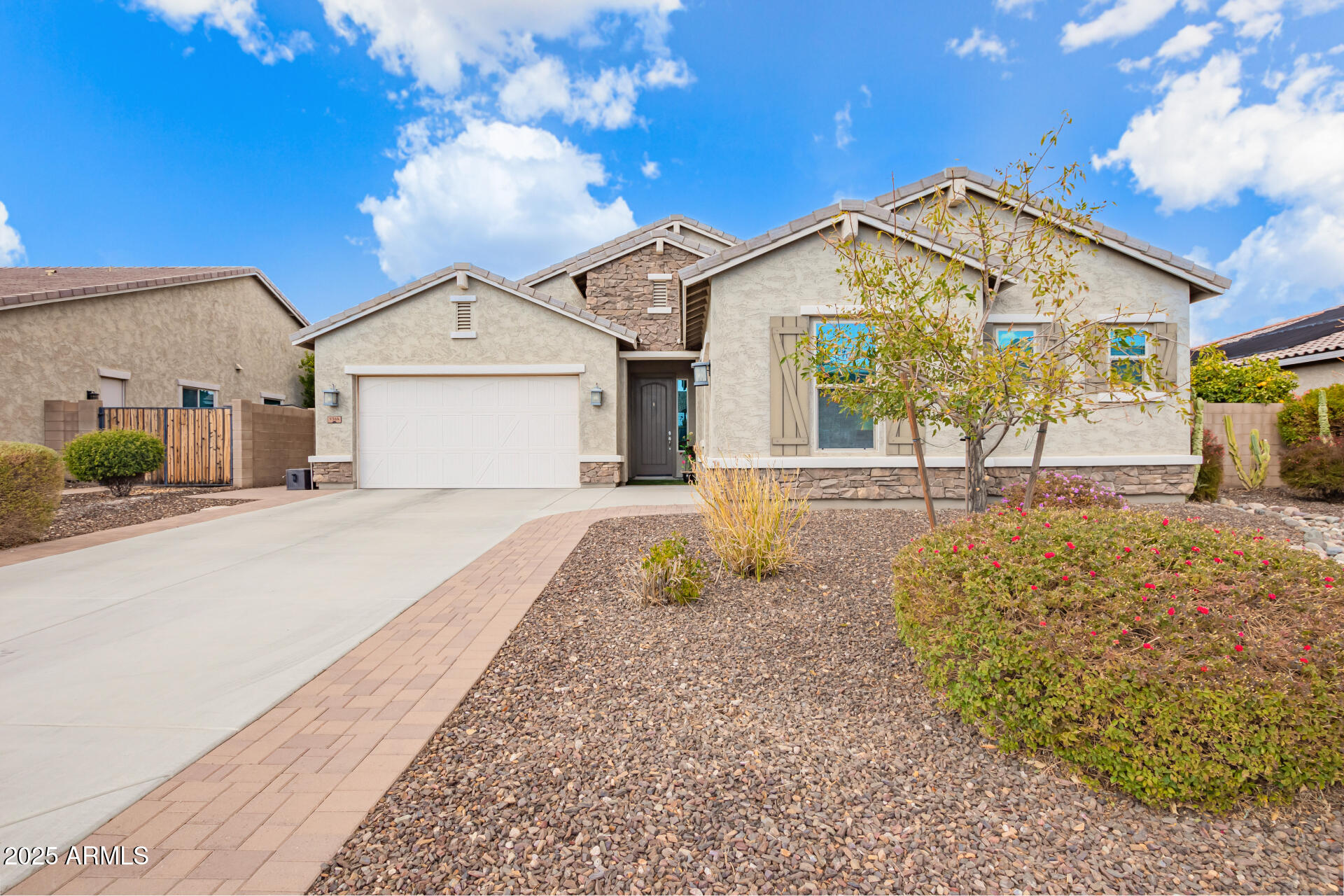 9364 W CASHMAN Drive