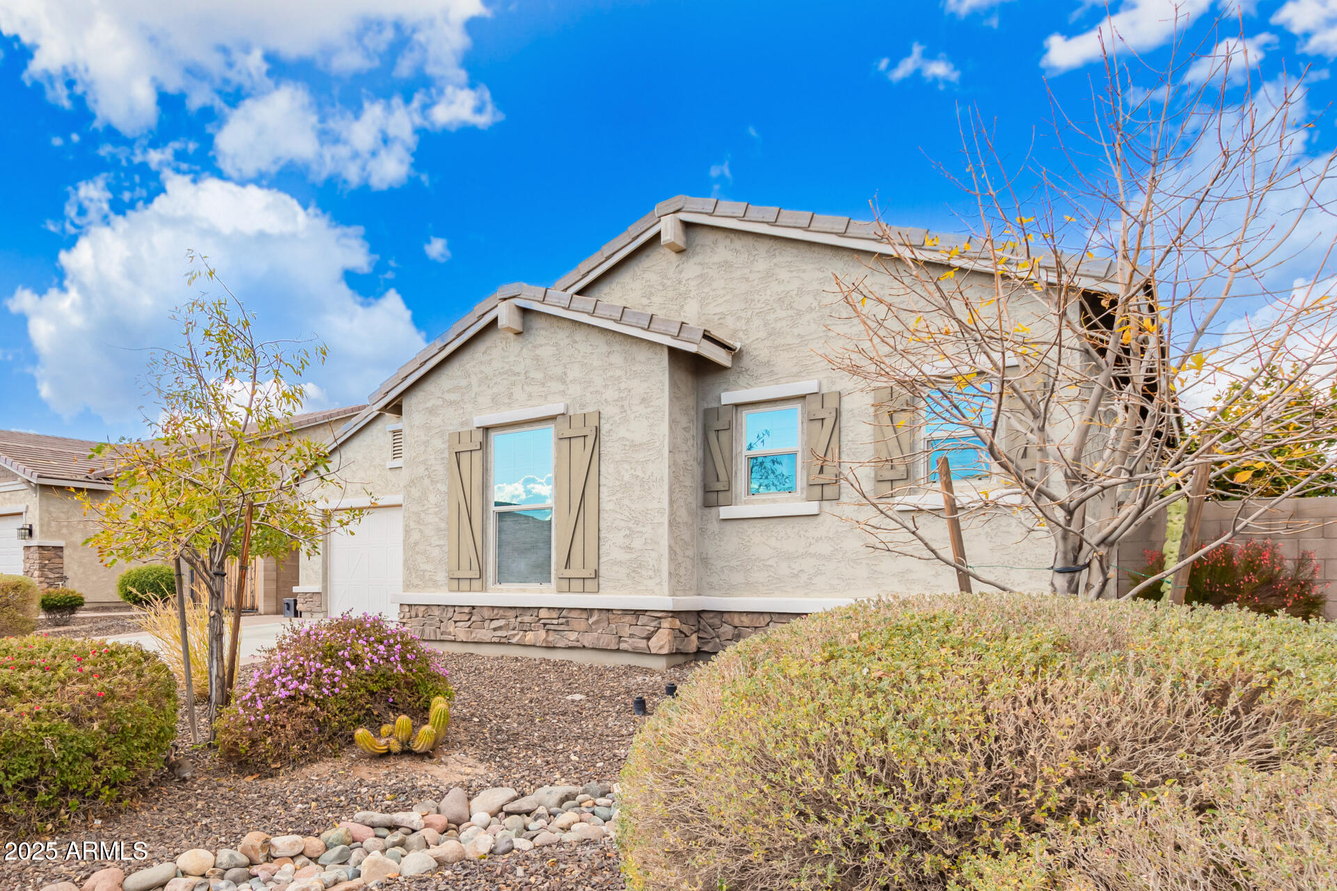9364 W CASHMAN Drive