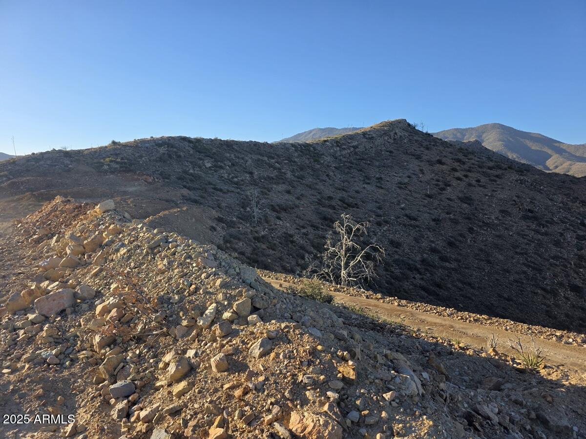 2062 - E E Horseshoe Springs Road -