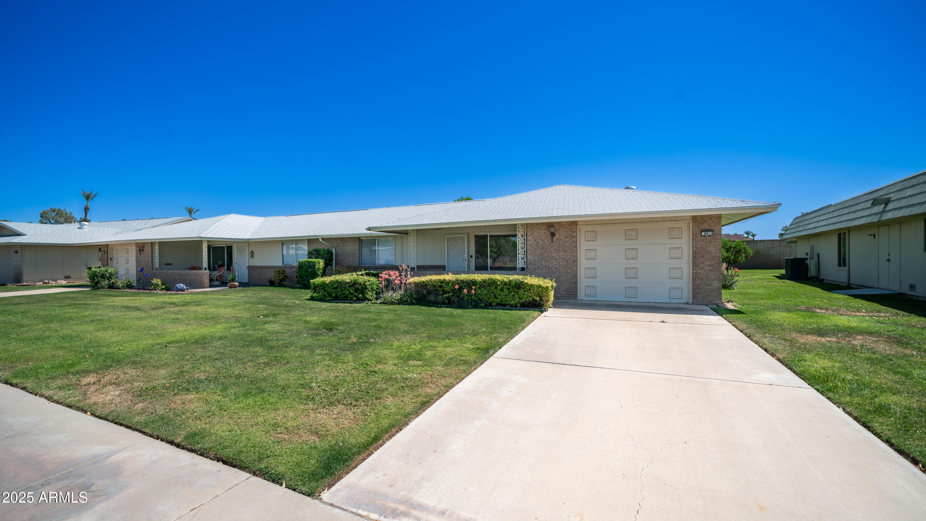 9911 W PLEASANT VALLEY Road