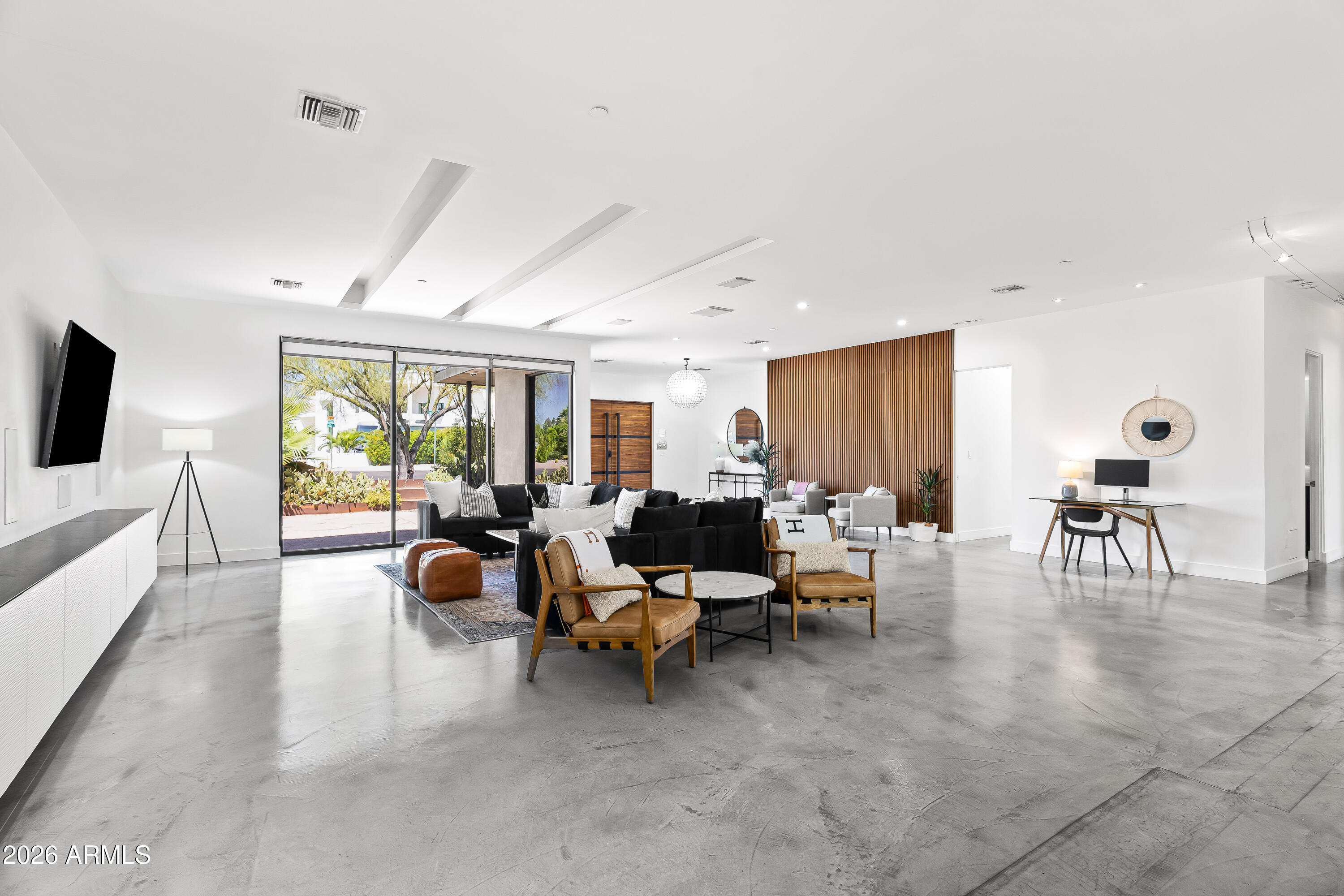 6819 E CHAPARRAL Road