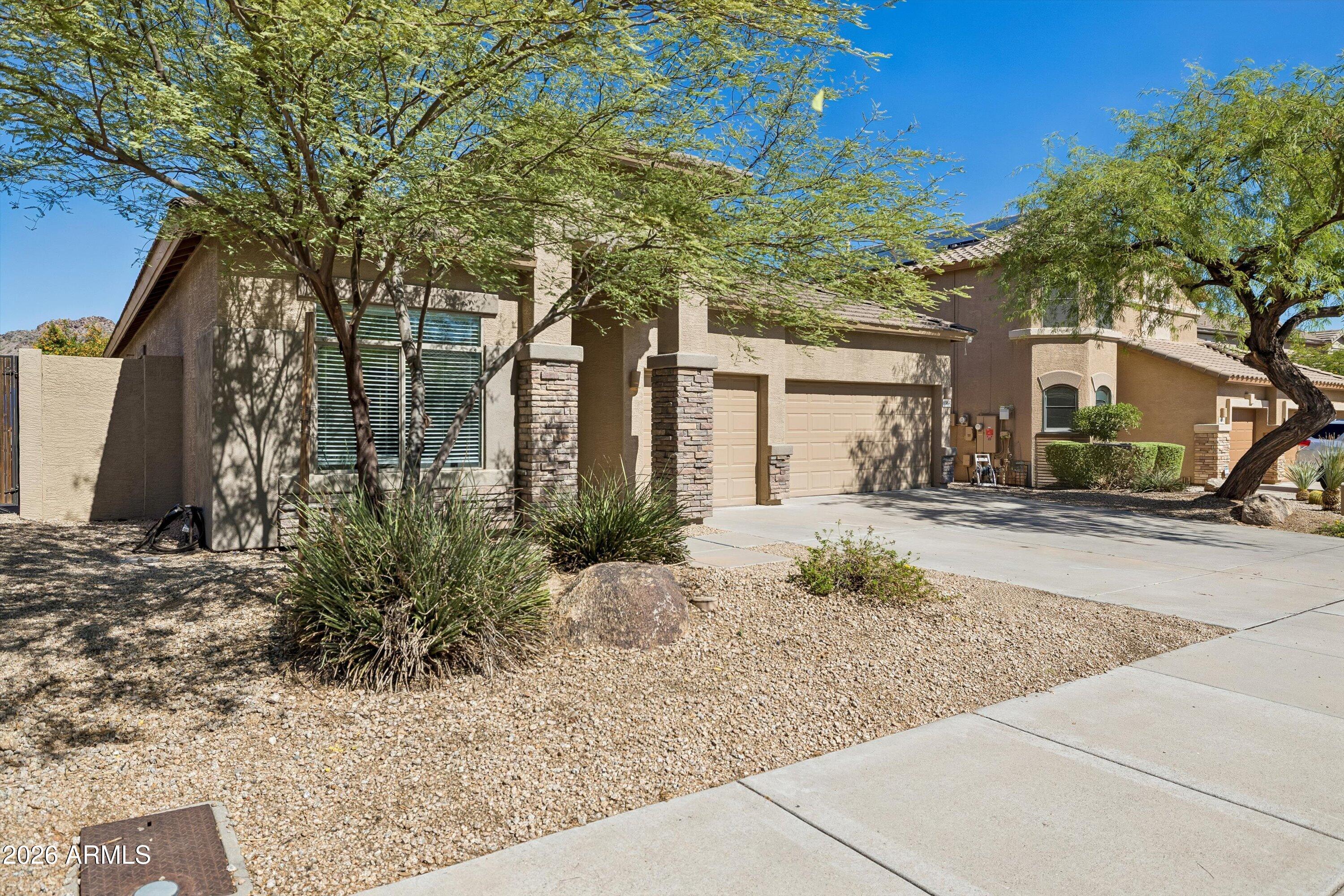 8364 W MOLLY Lane