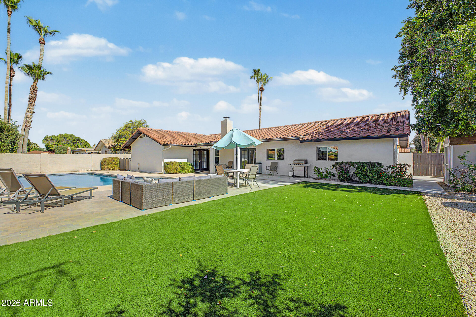 314 E MARCONI Avenue