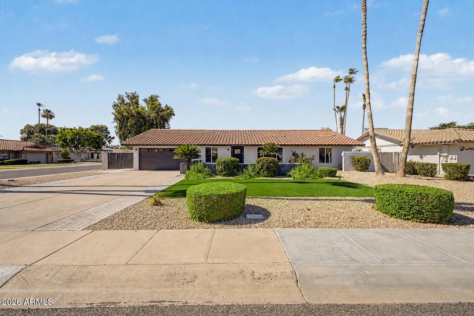 314 E MARCONI Avenue