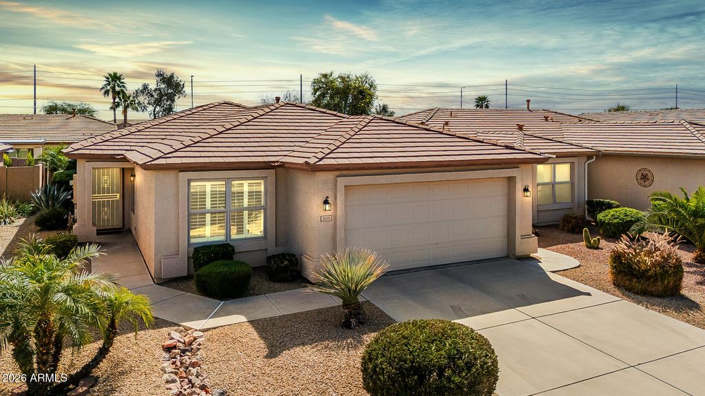 Photo of 3609 E Hazeltine Way, Chandler, AZ 85249 (MLS # 6990301)