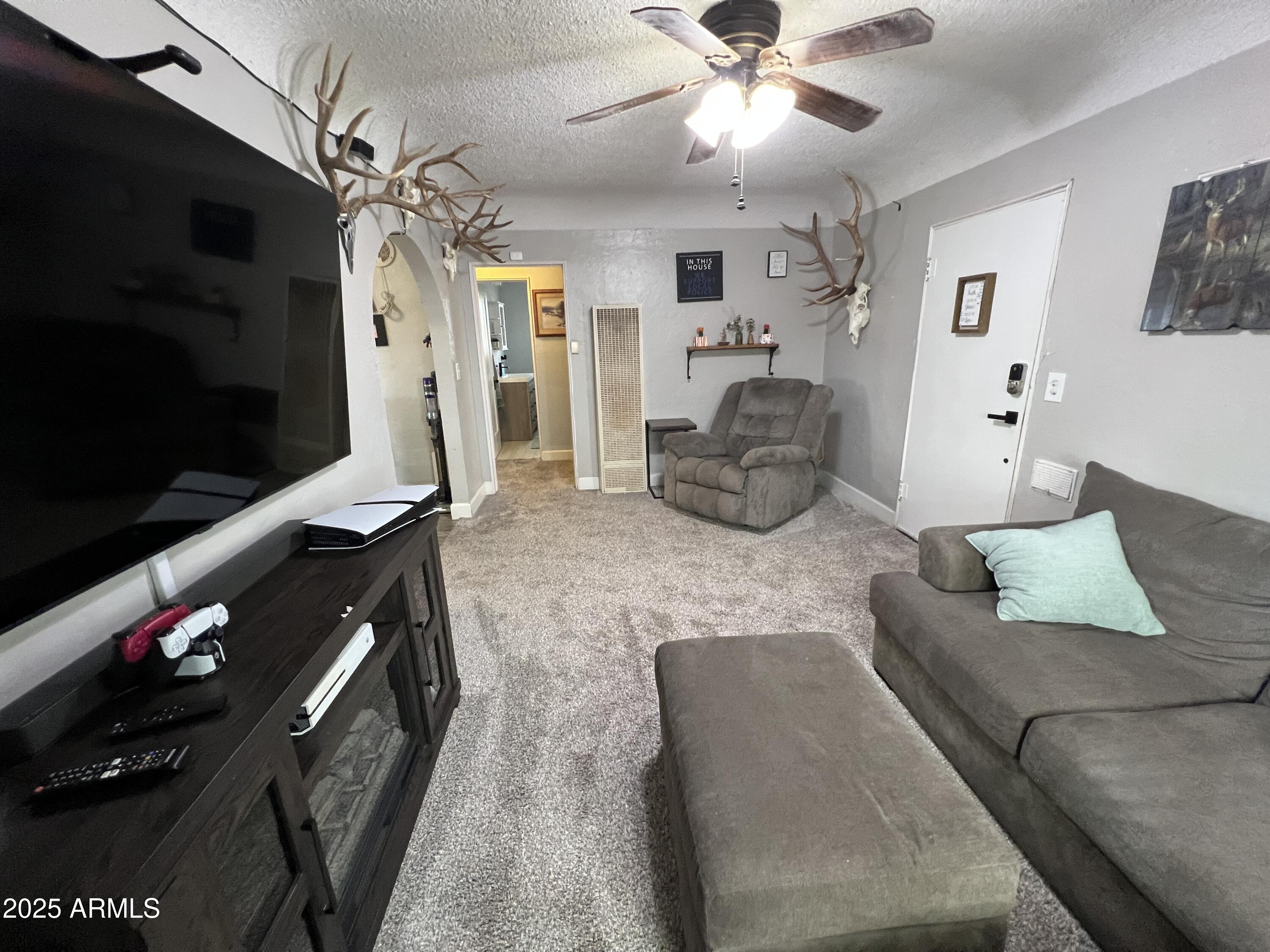 1001 N WINSLOW Avenue