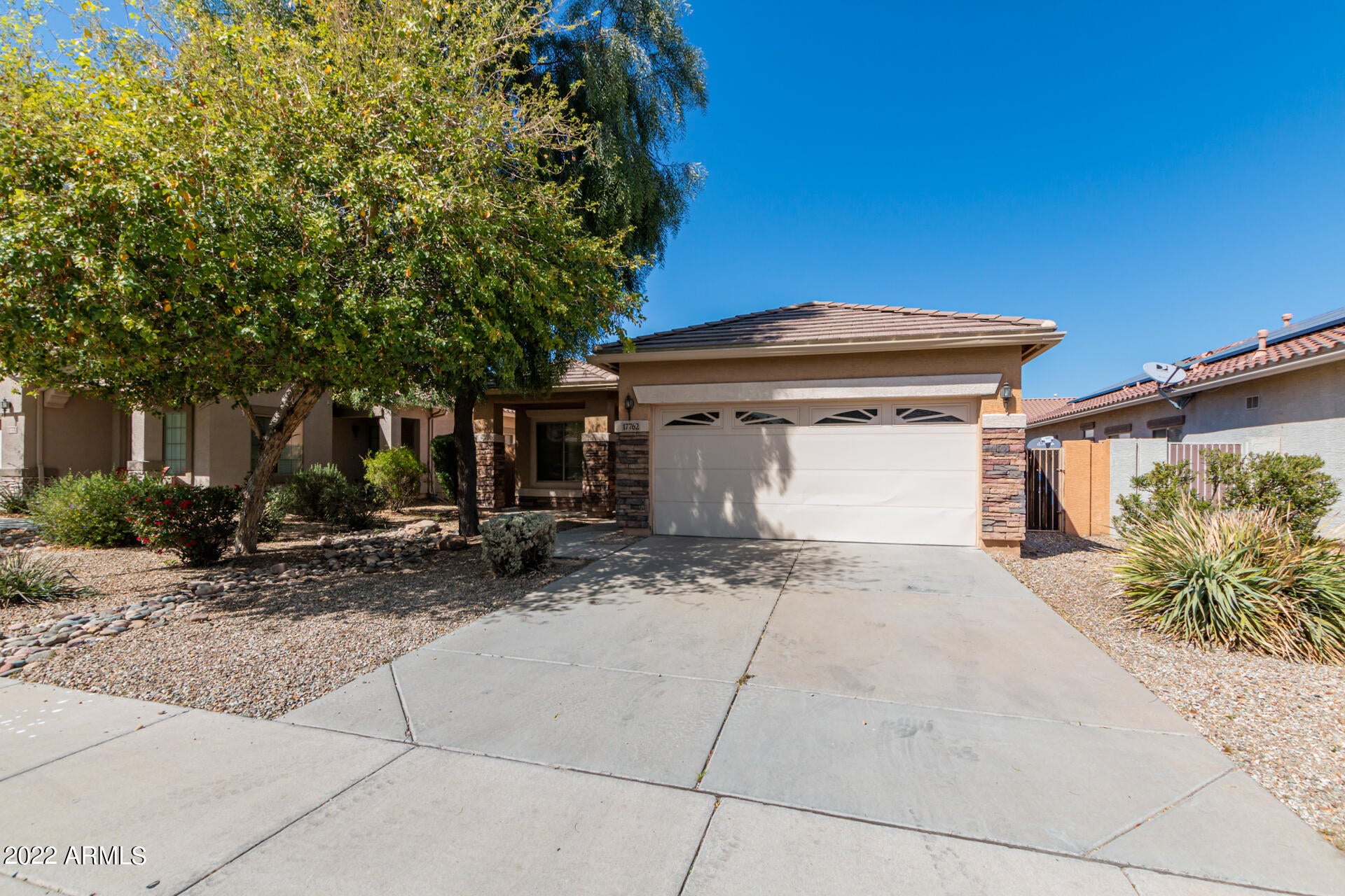 17762 W RIMROCK Street