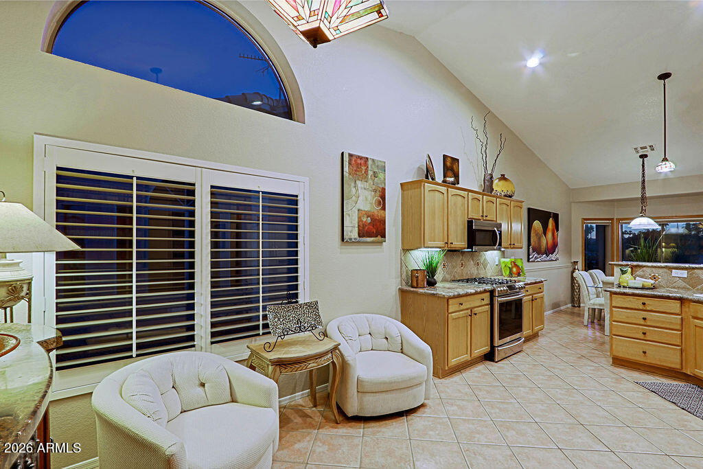 PEBBLECREEK PHASE 2 UNIT 27 - Residential