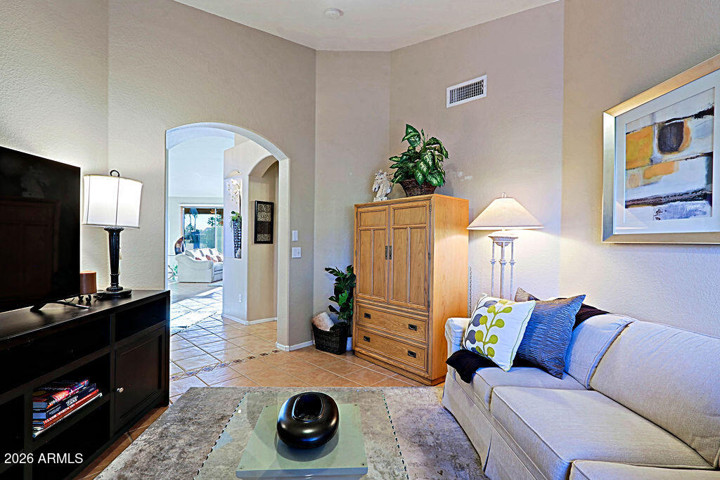 PEBBLECREEK PHASE 2 UNIT 27 - Residential