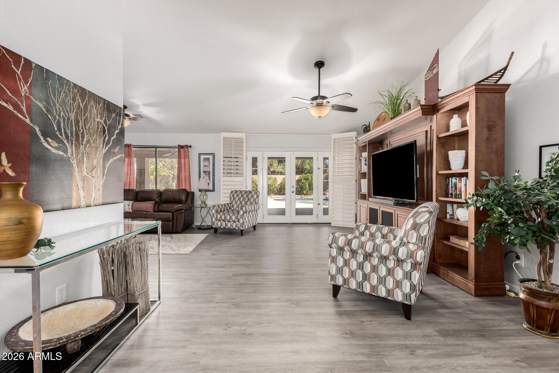 9222 E Champagne Drive