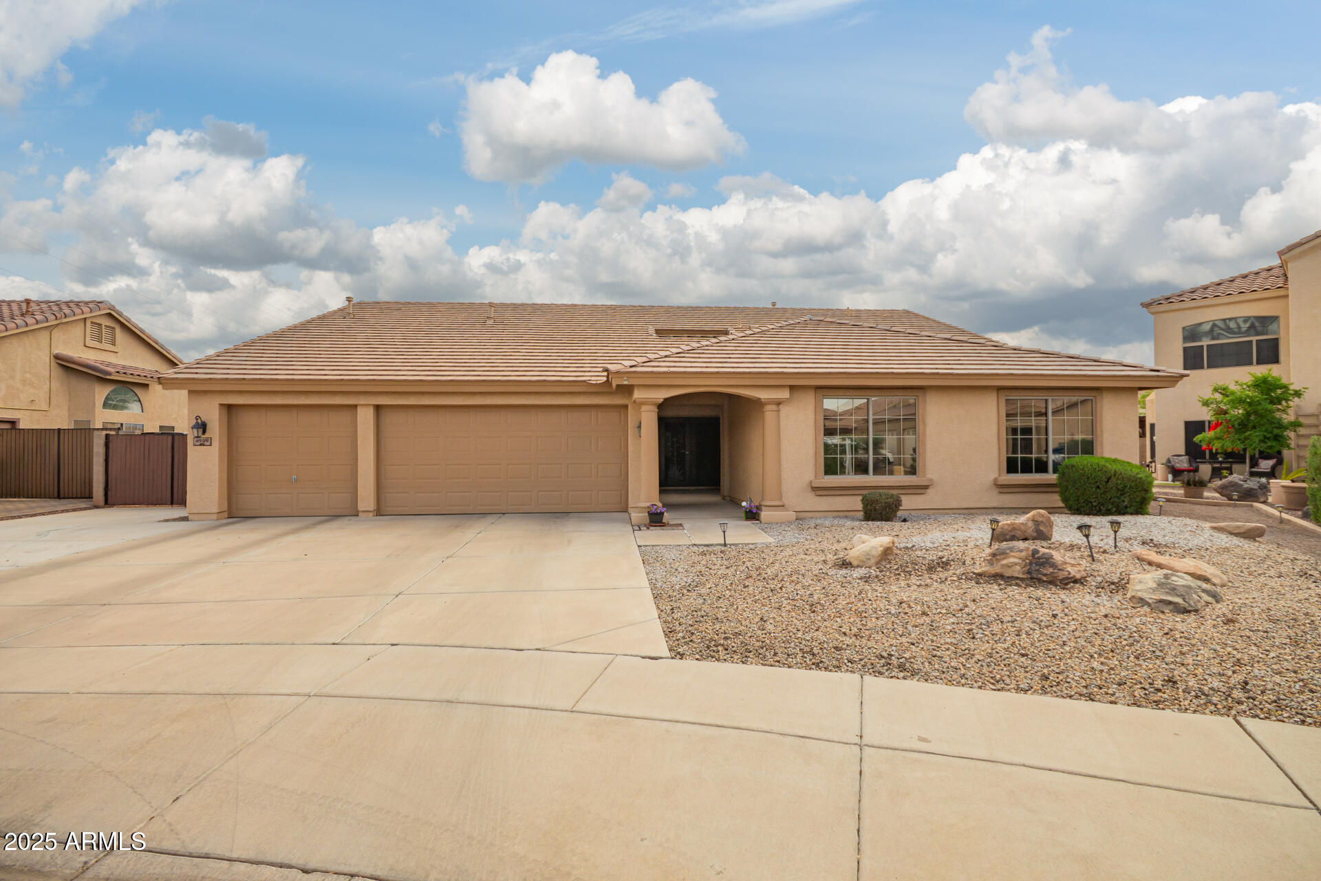 4909 W PEDRO Lane