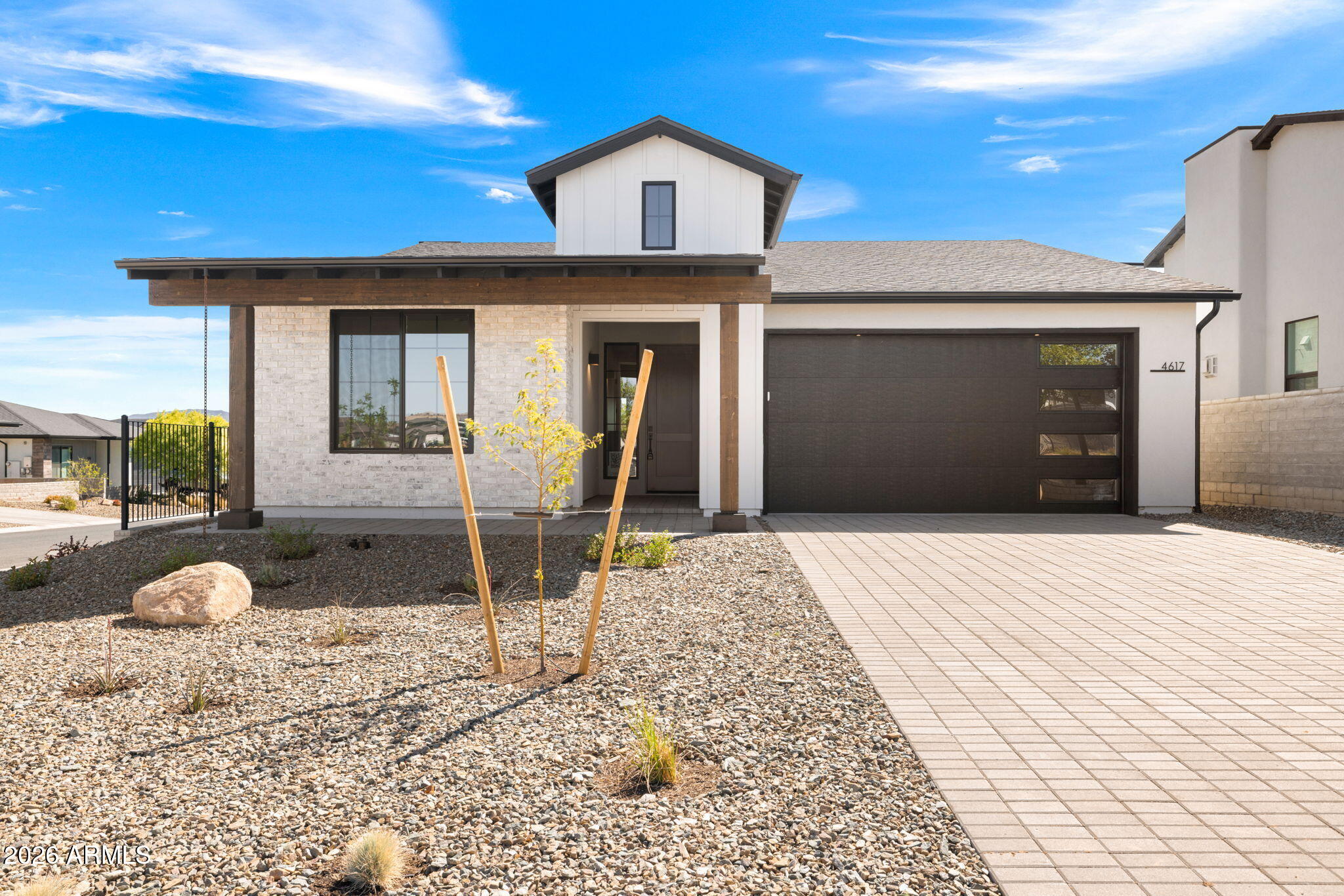 4617 N JAMES Court