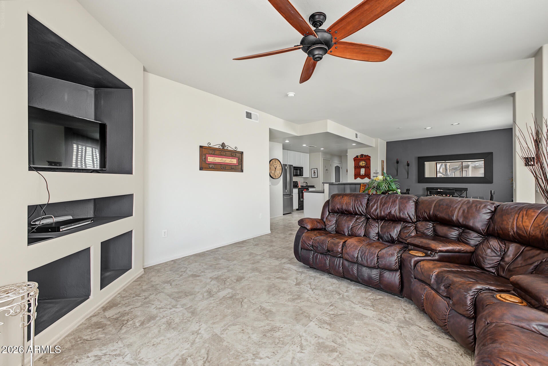 705 E Queen Creek Road 1223