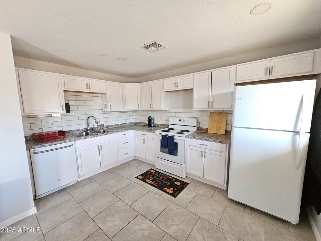 Photo of 6013 W Claremont Street, Glendale, AZ 85301 (MLS # 6919469)