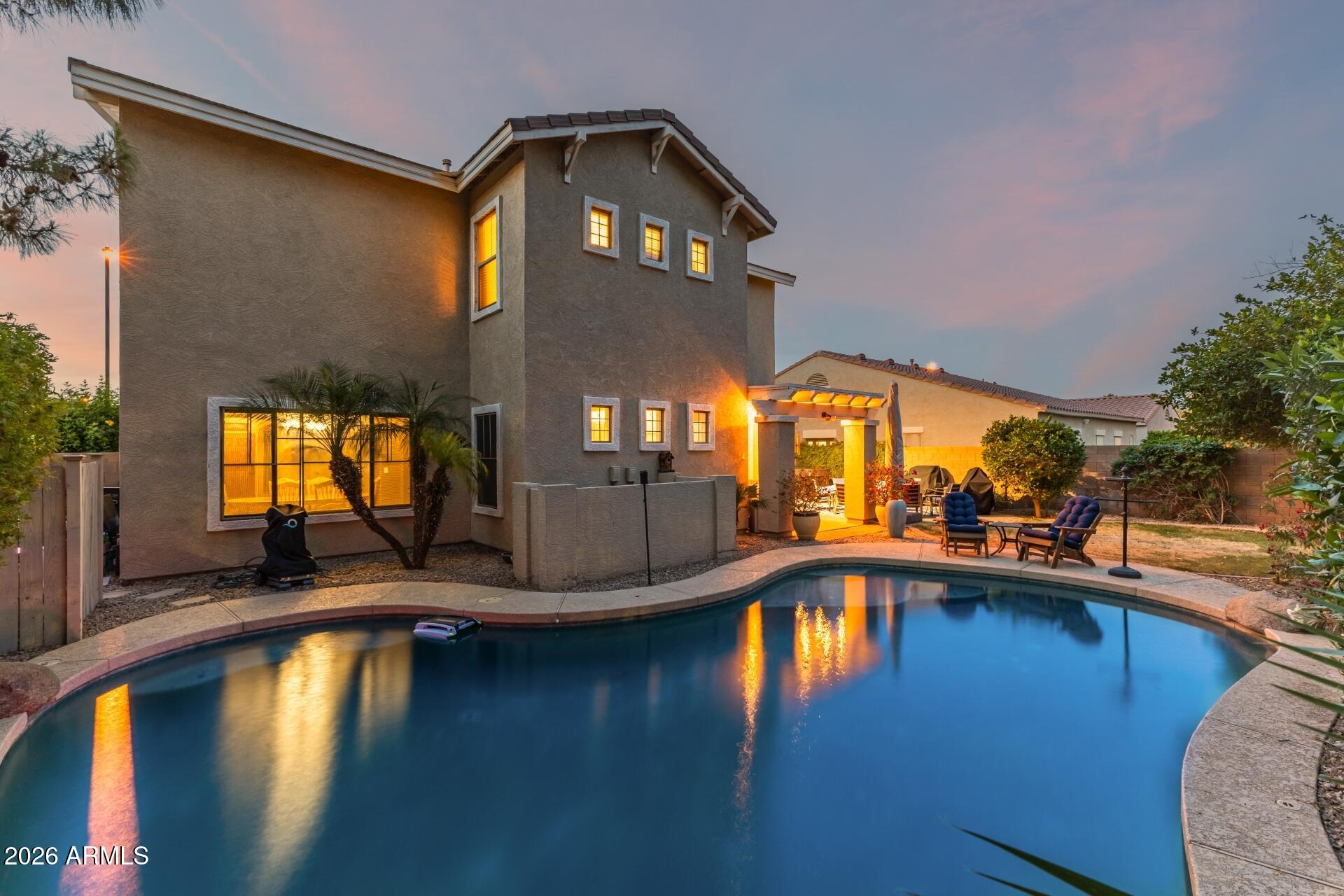 1271 E CANYON CREEK Drive