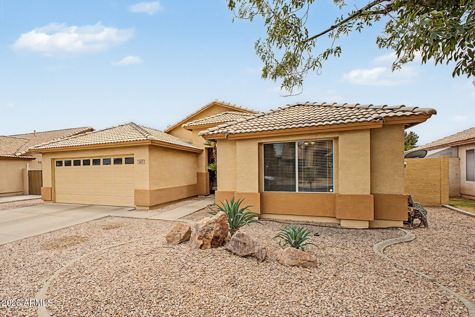 8401 W LAUREL Lane