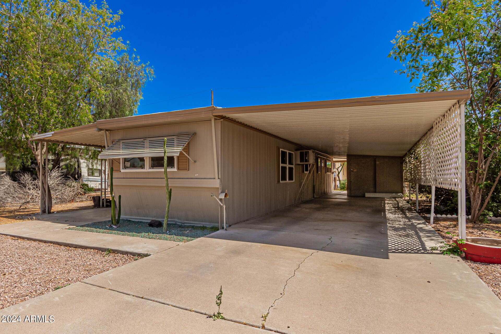 8125 E BILLINGS Street