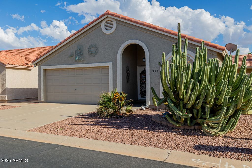 Photo of 1753 E Palm Beach Drive, Chandler, AZ 85249 (MLS # 6920048)