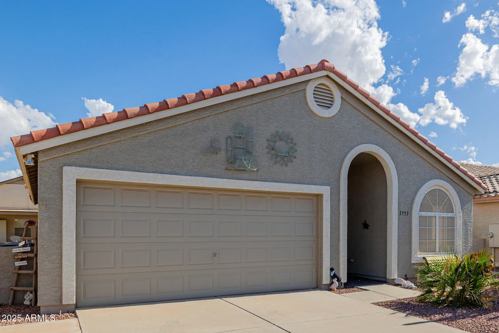Photo of 1753 E Palm Beach Drive, Chandler, AZ 85249 (MLS # 6920048)