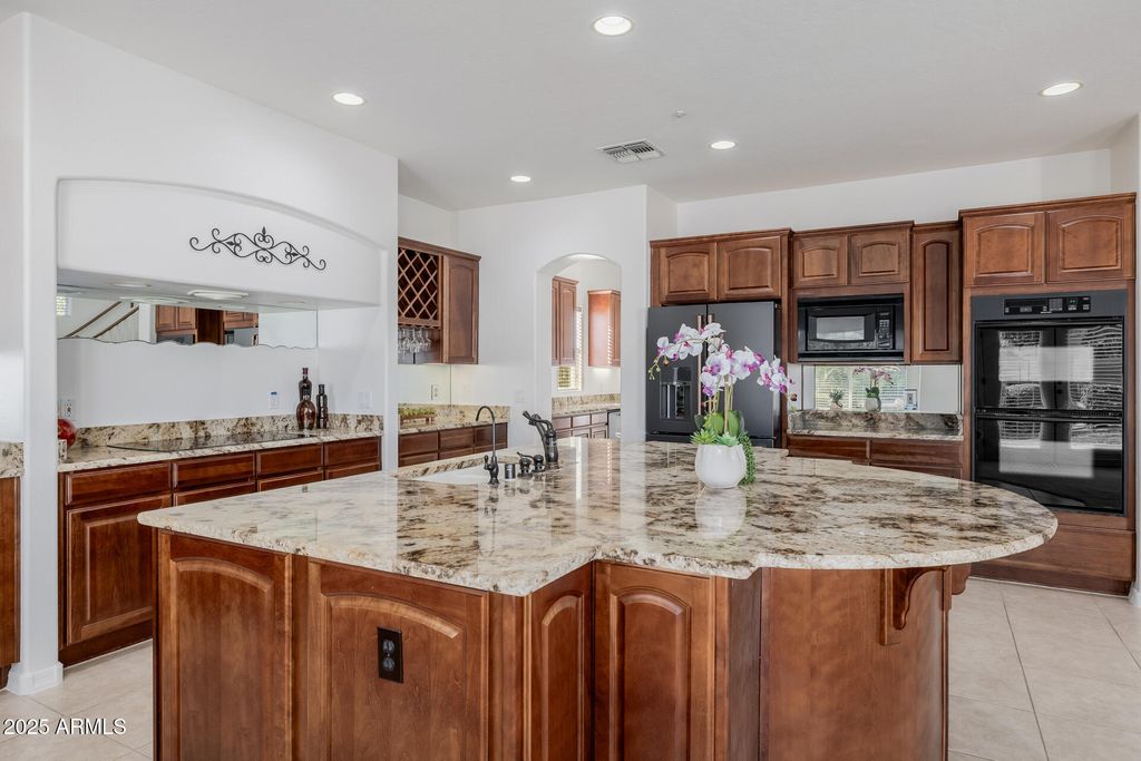 Photo of 7281 W Cielo Grande Avenue, Peoria, AZ 85383 (MLS # 6935853)