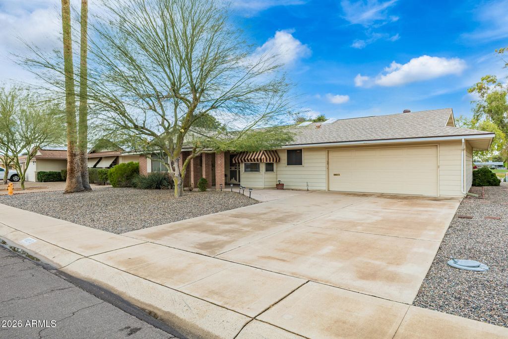 Photo of 10213 N 110th Avenue, Sun City, AZ 85351 (MLS # 6987011)