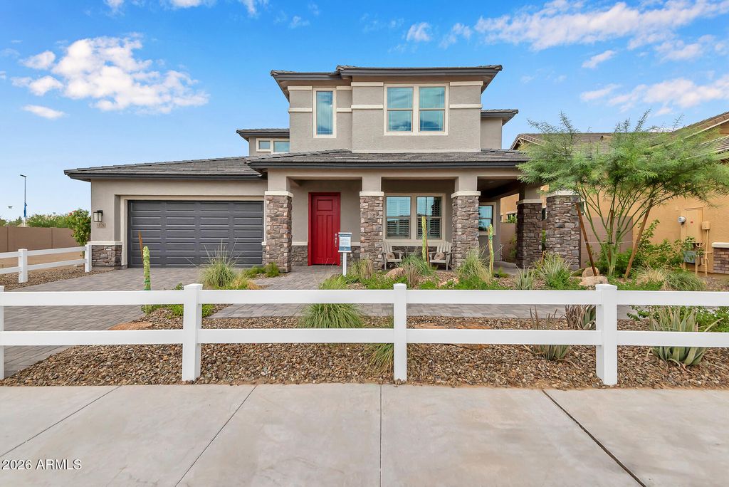Photo of 5826 W Mauna Loa Lane, Glendale, AZ 85306 (MLS # 7023380)