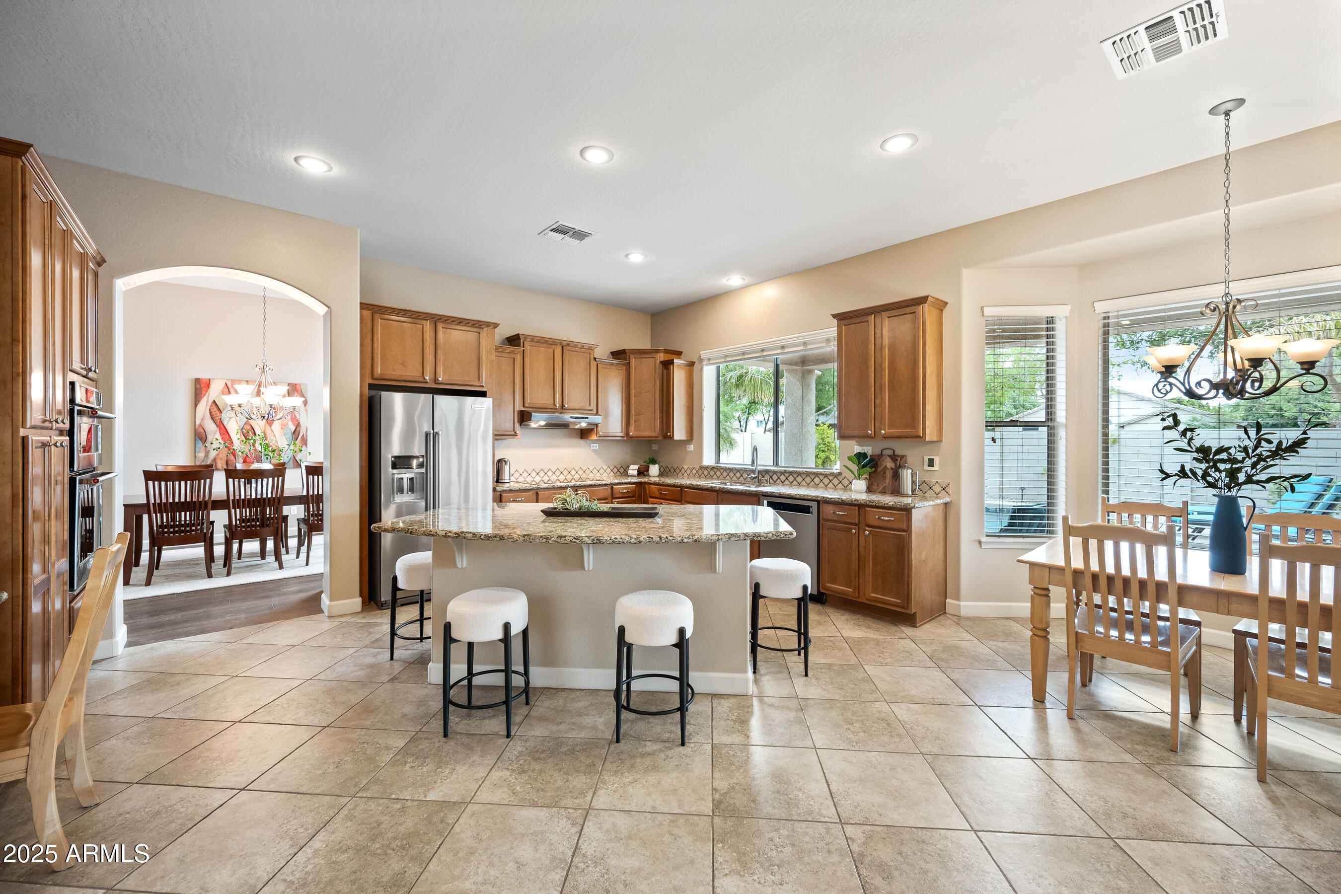 2069 S SAILORS Court