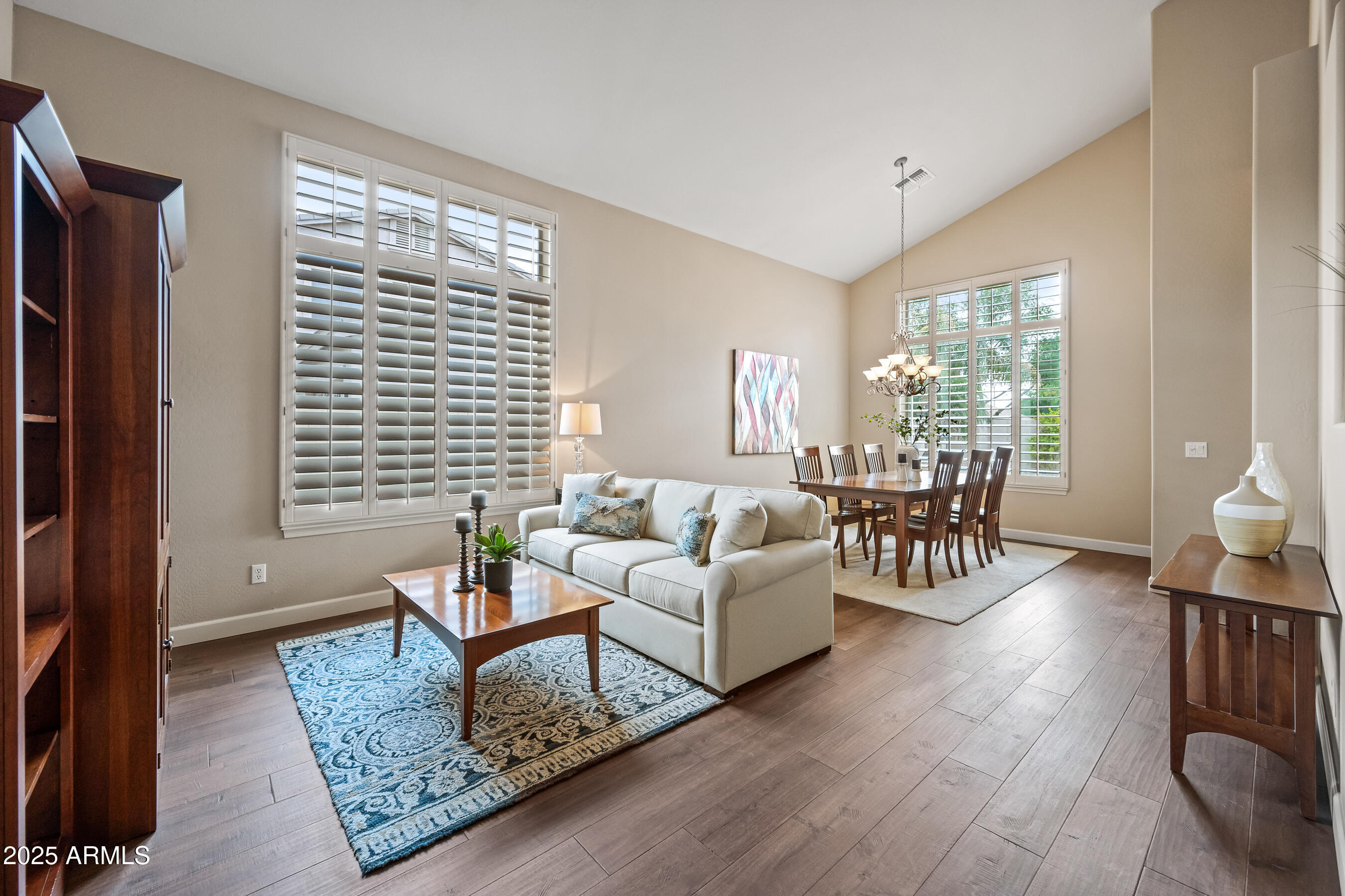 2069 S SAILORS Court