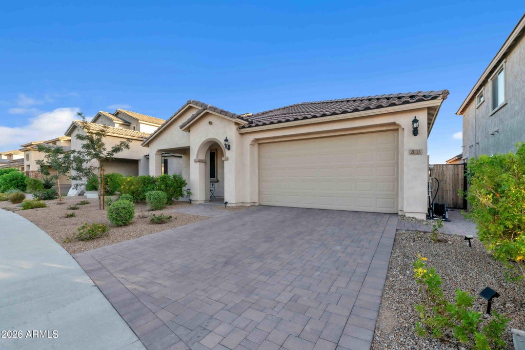 Photo of 2035 W Bramble Berry Lane, Phoenix, AZ 85085 (MLS # 7095593)