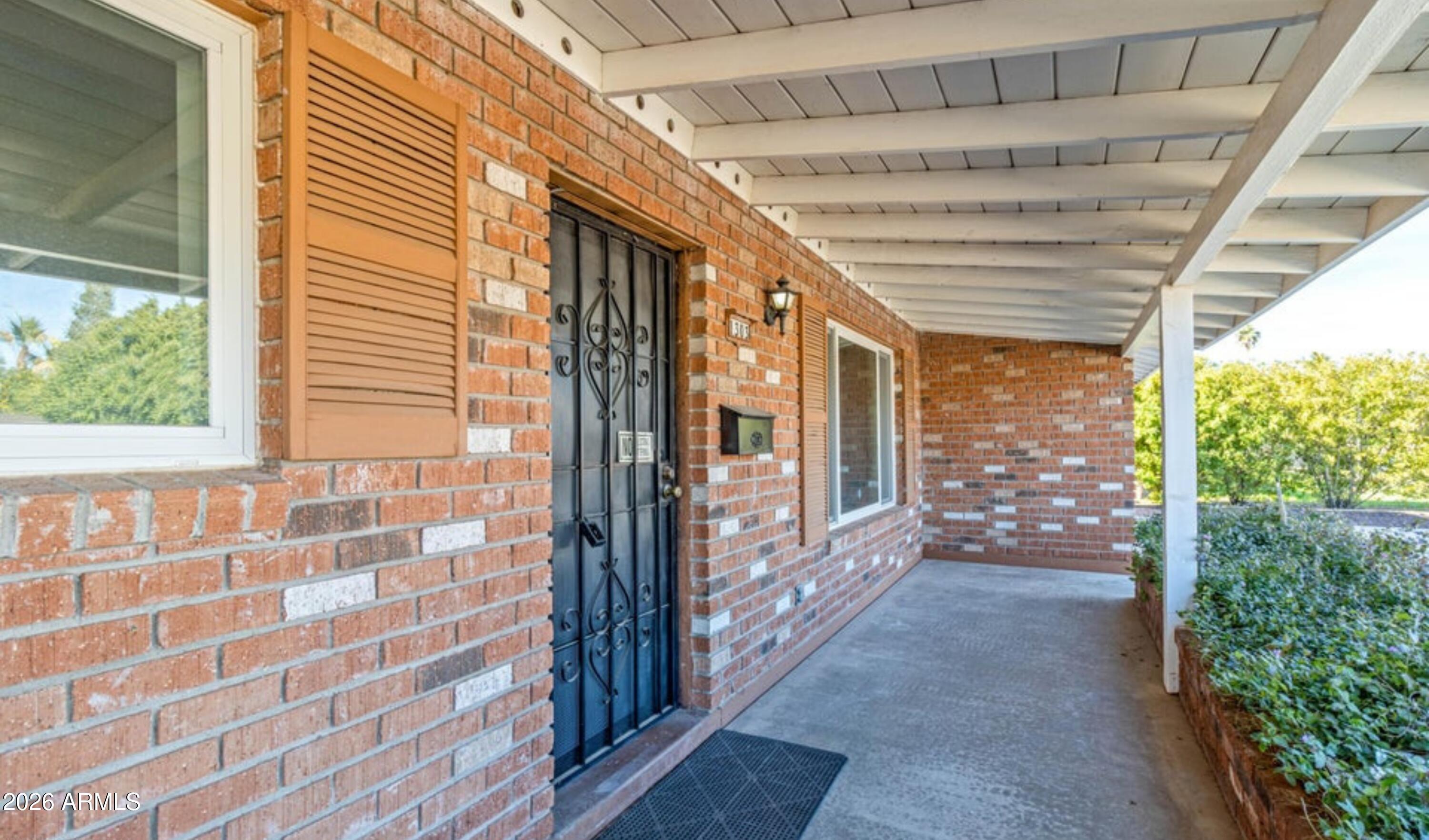 1303 W DEVONSHIRE Street 1
