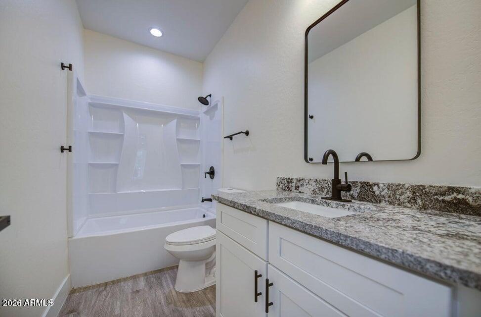 212 2ND Avenue E A